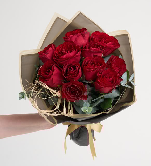 باقة 11 وردة حمراء